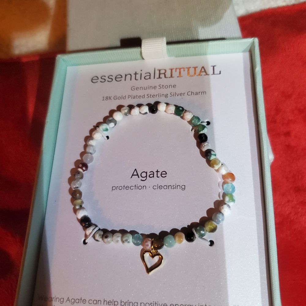 Essential Ritual AGATE bracelet.  New in Box. Never used. MINT condition.